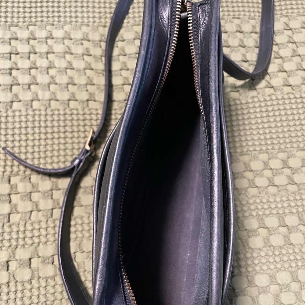 Vintage Coach ‘90s Taylor Bag - Picture 5 of 9